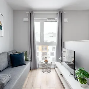  Apartment North